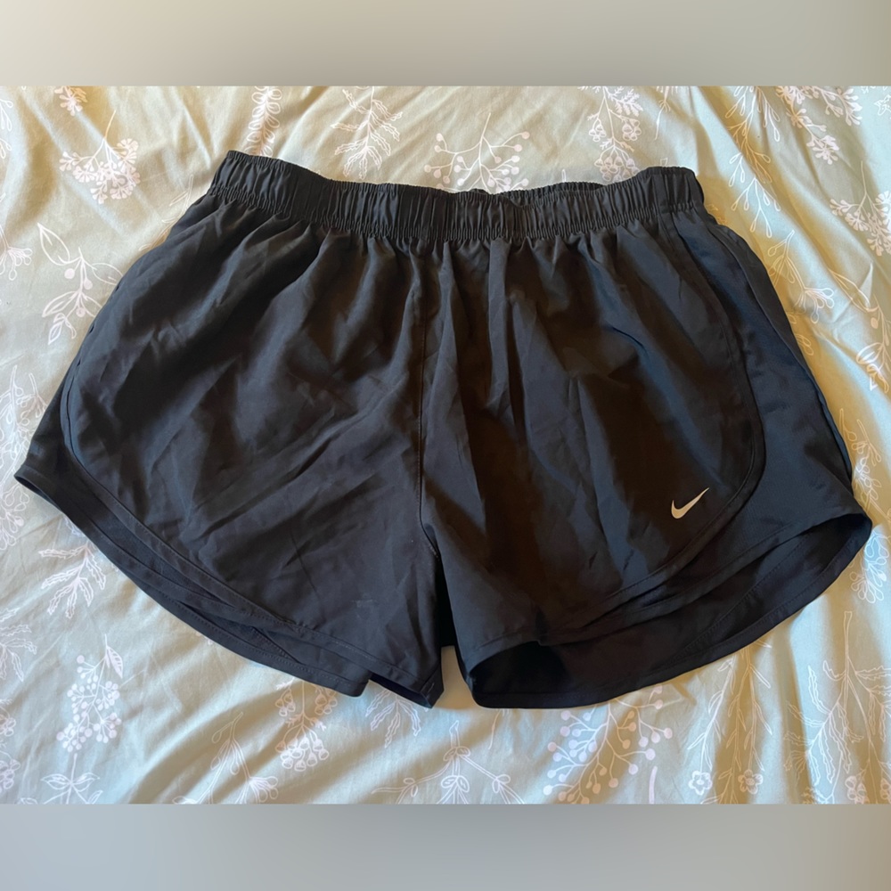 XL Nike tempo Dri Fit shorts